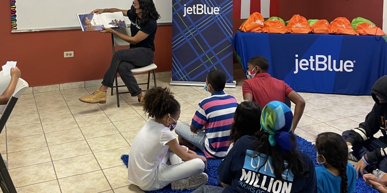 #SoarWithReading con Ricky Martín Foundation y Jet Blue Foundation